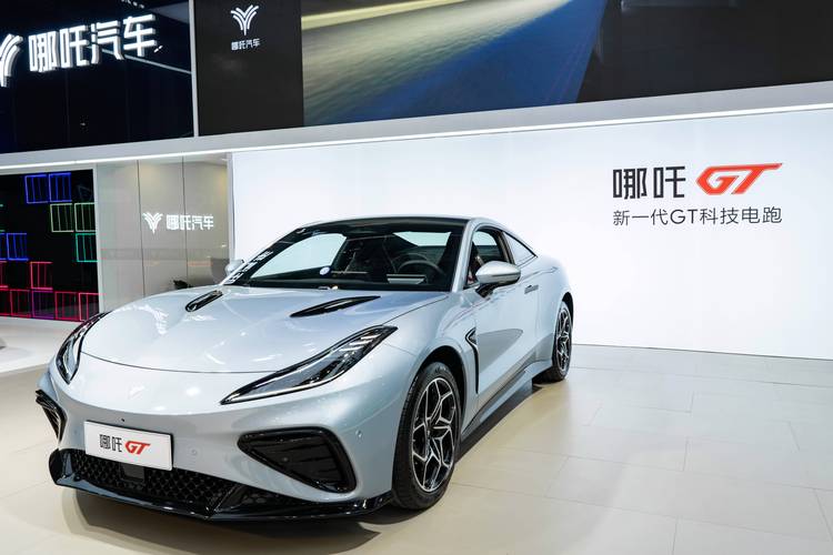 东莞石排镇云全南企业管理咨询哪吒汽车在智能汽车领域的表现，领途汽车在新能源汽车市场中的影响力